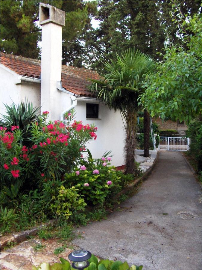 Holiday Home More